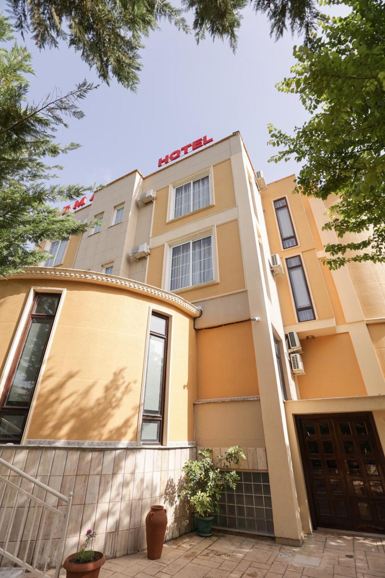 Mema Hotel